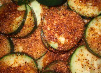 Snack On These Baked Parmesan Zucchini Chips