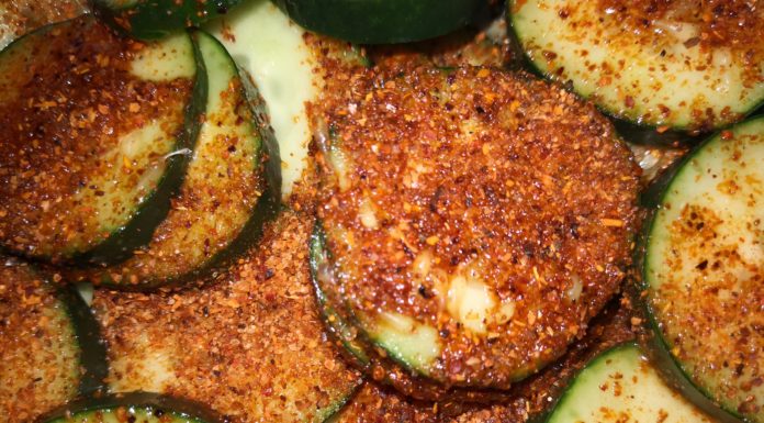 Snack On These Baked Parmesan Zucchini Chips