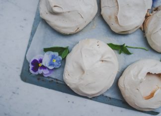Pavlova Cake Is a Delicious, Clever Recipe You Need In Your Book