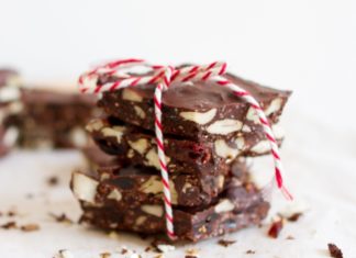 Seedy Dark Chocolate Bark Will Satisfy Any Sweet Tooth
