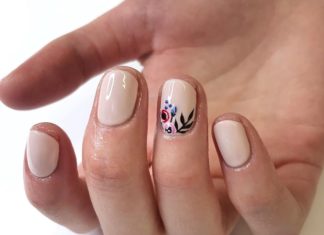 6 Cute Floral Nail Ideas For Spring