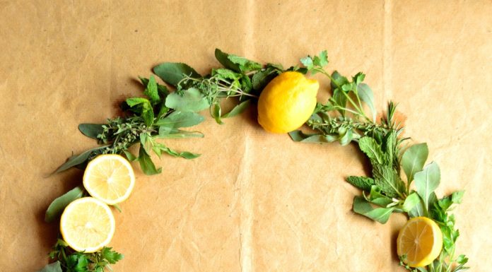 Welcome Spring With This Sunny, DIY Lemon Wreath