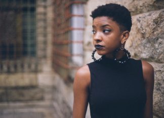 How To Pull Off Black Lipstick