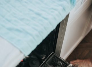 The Right Way to Load a Dishwasher