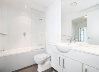 Three Advantages of White Bathroom Decor