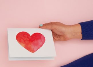 3 Apps For Couples Who are Social Distancing