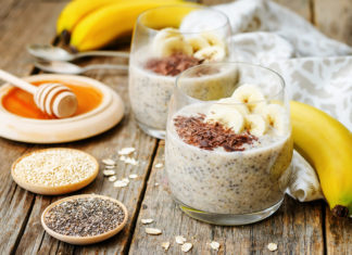 These Overnight Oats Taste Just Like Banana Bread!