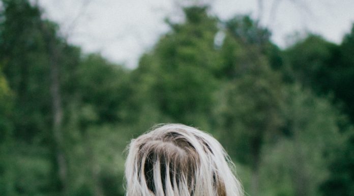 Relax About Your Lockdown Hair, the Root is Back