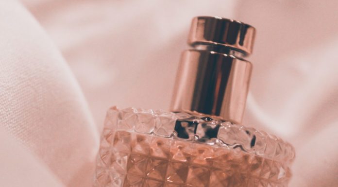 5 Signs Your Perfume Has Expired