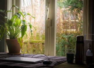Lockdown Is a Perfect Excuse to Turn Your Balcony Into an Office