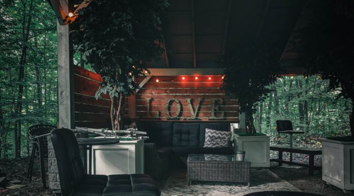 Garden Glamping is the Latest Lockdown Trend We Can’t Wait to Try