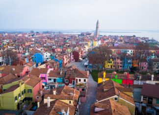 5 Neighborhoods Around the World That Are Bursting with Color