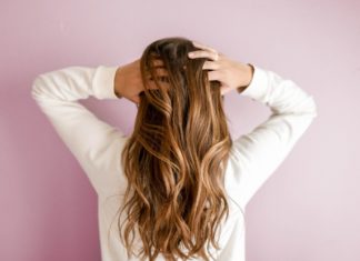 6 Habits That Are Ruining Your Hair