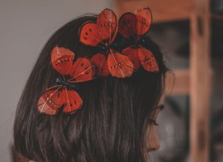 Butterfly Clips Are Making a Huge Comeback This Summer