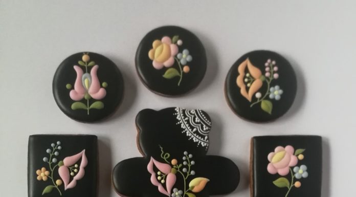 This Chef is Creating the Most Beautifully Decorated Cookies