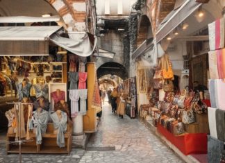 When and How to Bargain Like an Expert