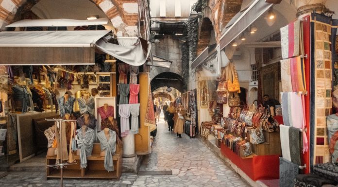 When and How to Bargain Like an Expert