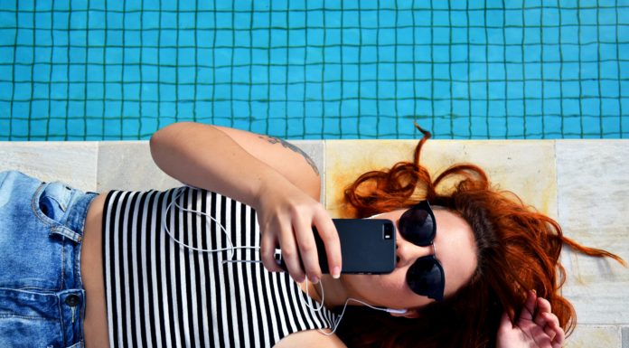 Need a Good Laugh? 5 Ways to Add Humor Into Your Day