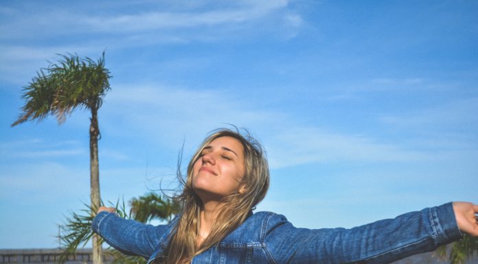 3 Wrong Beliefs That Can Make You Feel Bad About Your Life