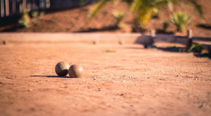 5 Charming Outdoor Games For Summertime Fun