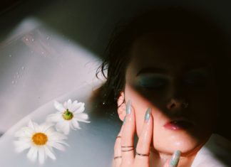 Cloud Nails Are the Dreamiest Summer Trend