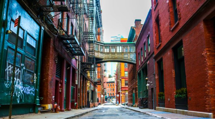 5 Ways to Feel Like a Tourist in Your Own City