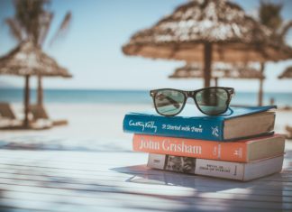 Perfect Your Beach Reading Experience with These Useful Tips