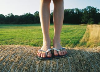 Transform a Pair of Old Flip Flops Into Fancy Summer Sandals