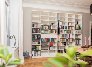 The Best Ways to Organize Your Bookshelves