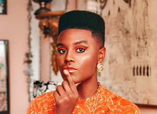 Chunky Golden Jewelry Will Be Everywhere This Fall