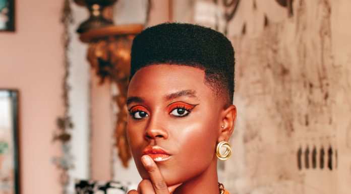 Chunky Golden Jewelry Will Be Everywhere This Fall