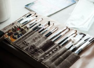 How to Clean Your Makeup Brushes