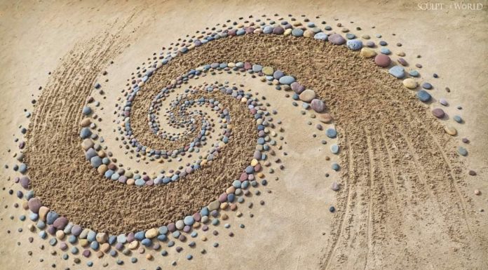 Jon Foreman is Arranging Stones and Pebbles into Amazing Works of Art