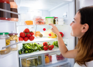 Here is How to Make Better Use of Your Fridge Space