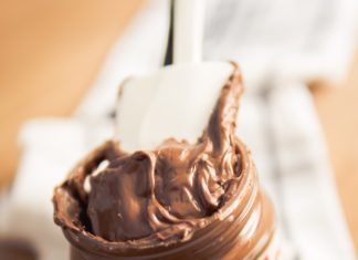 2 Ways to Get the Last Bit of Nutella Out of the Jar
