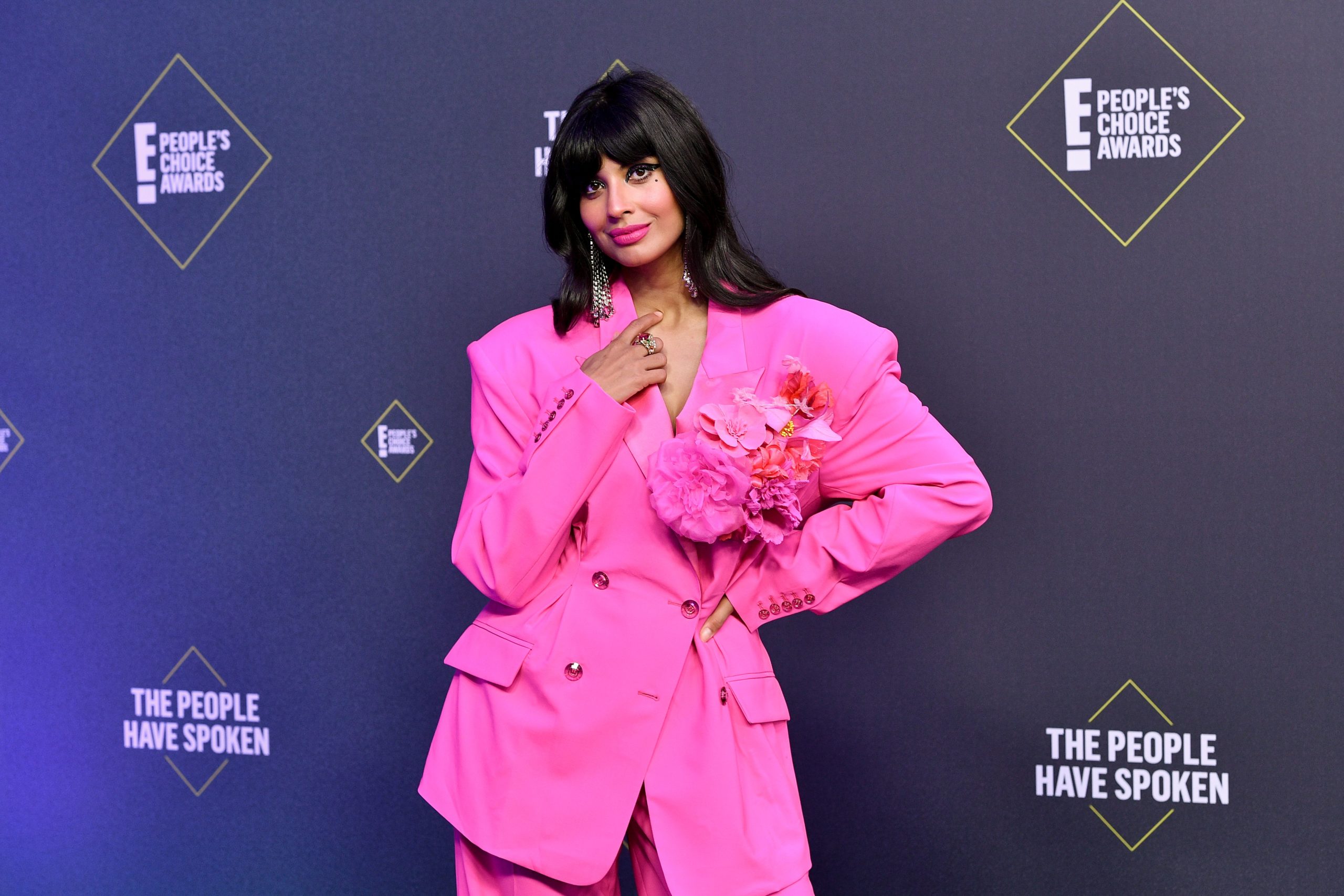 Celebrities Brought Back Glamour at the 2020 People's Choice Awards ...