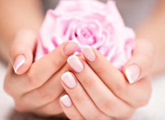 French Manicure Trends You Should Try Before the Year is Over