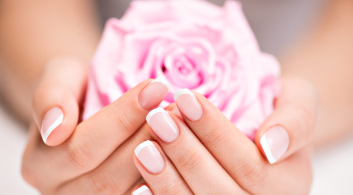 French Manicure Trends You Should Try Before the Year is Over