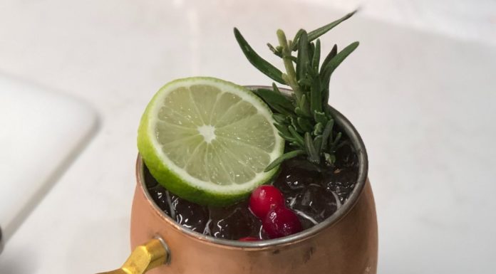 Your Guide to Making Amazing Alcohol-Free Drinks This Holiday Season
