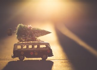 How to Make Your Instagram Feed More Festive This Holiday Season
