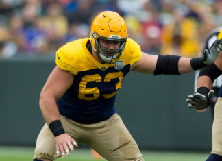 Packers’ Starting C Corey Linsley Returns from IR
