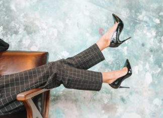 Tips for Walking in Heels Tips to talking on high heels