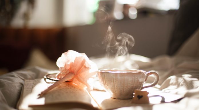 Tea Bombs Are the Latest Drink Craze Exploding All Over Instagram