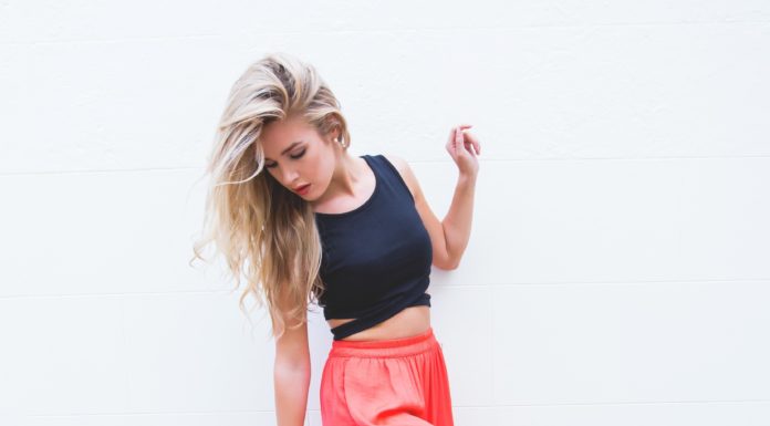 Say Goodbye to These Outdated Fashion Trends that Make You Look Older