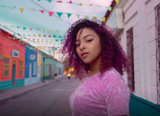 Mauve Hair is Your New Color Crush