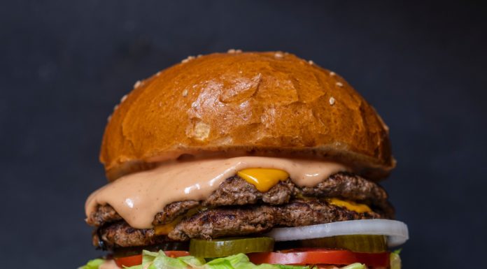 5 Tips for Tastier Hamburgers at Your Next BBQ Juicy hamburgers
