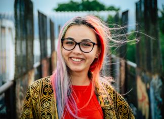 How to Fade a Hair Color You’re Tired Of