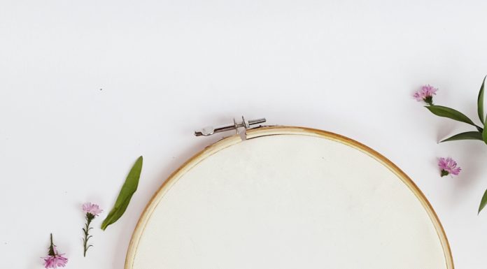 Stylish and Practical Décor Pieces You Can Make with Embroidery Hoops An embroidery hoop