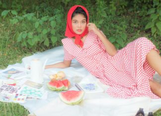 A Guide to the Many TikTok Aesthetics TikTok aesthetics: Cottagecore.