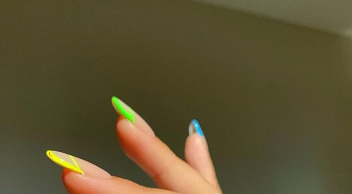 Outline French is the Nail Art Trend That You Need in Your Life Right Now